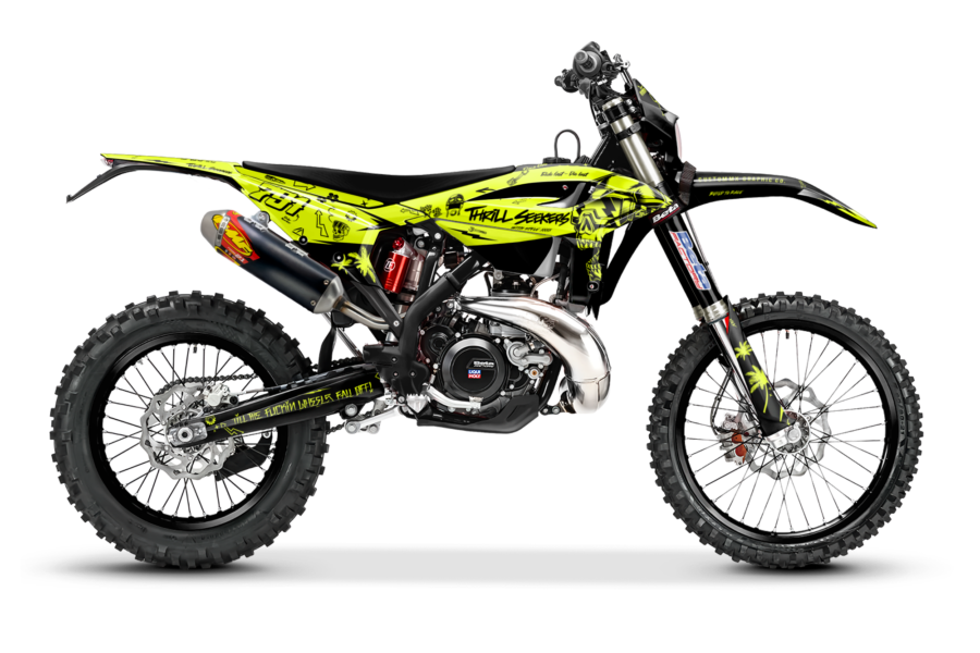 Austin (Fluoro):- BETA X-Trainer / RR Graphics kit